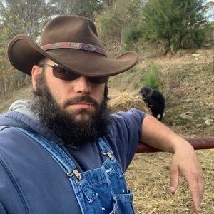 Meet your Posher, Adam